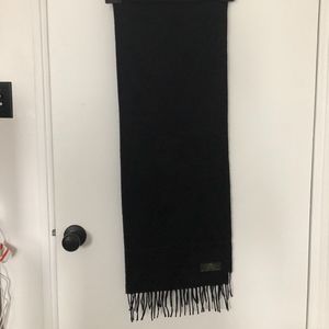 100% cashmere scarf, black